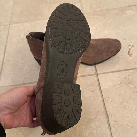 BOC New Celoisa Brown Suede Fabric Block Heel Back Zip Booties Boots size‎ 10 - Picture 8 of 10